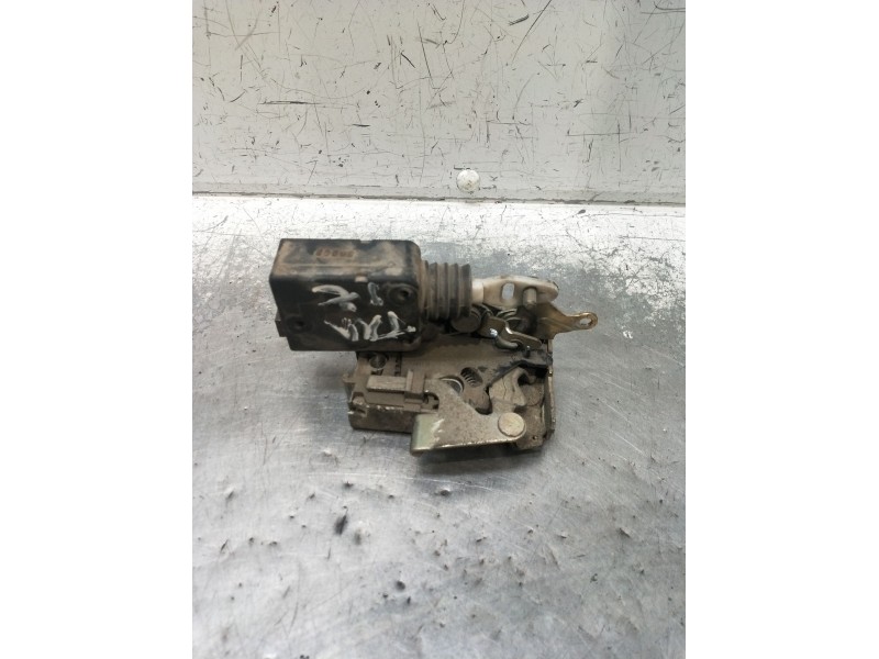 Recambio de motor cierre centralizado trasero izquierdo para peugeot 405 ii (4b) 1.9 d referencia OEM IAM   5P
