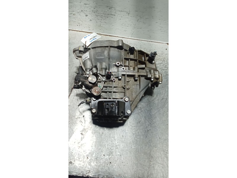 Recambio de caja cambios para hyundai i30 (fd) 1.6 crdi referencia OEM IAM WBJ6H 5v 573748