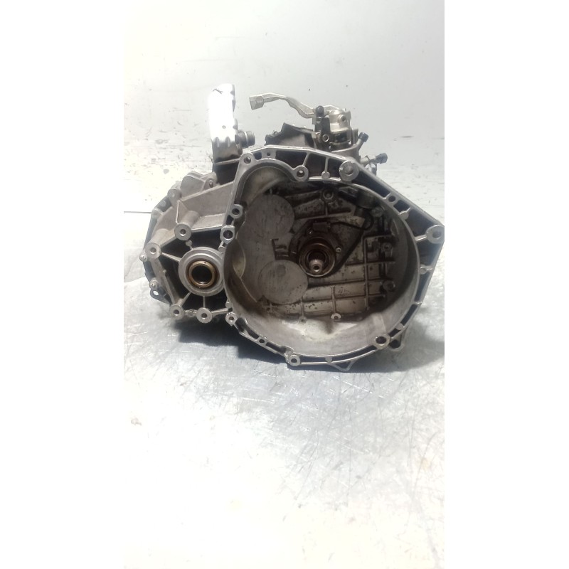 Recambio de caja cambios para opel vectra c berlina 1.9 16v cdti cat (z 19 dth / lrd) referencia OEM IAM F40 R05043875F1 