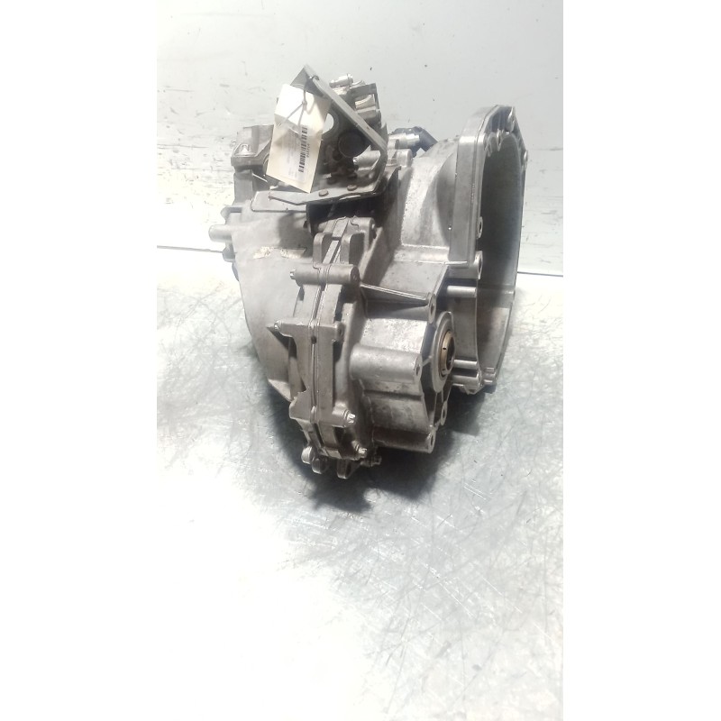 Recambio de caja cambios para opel vectra c berlina 1.9 16v cdti cat (z 19 dth / lrd) referencia OEM IAM F40 R05043875F1 