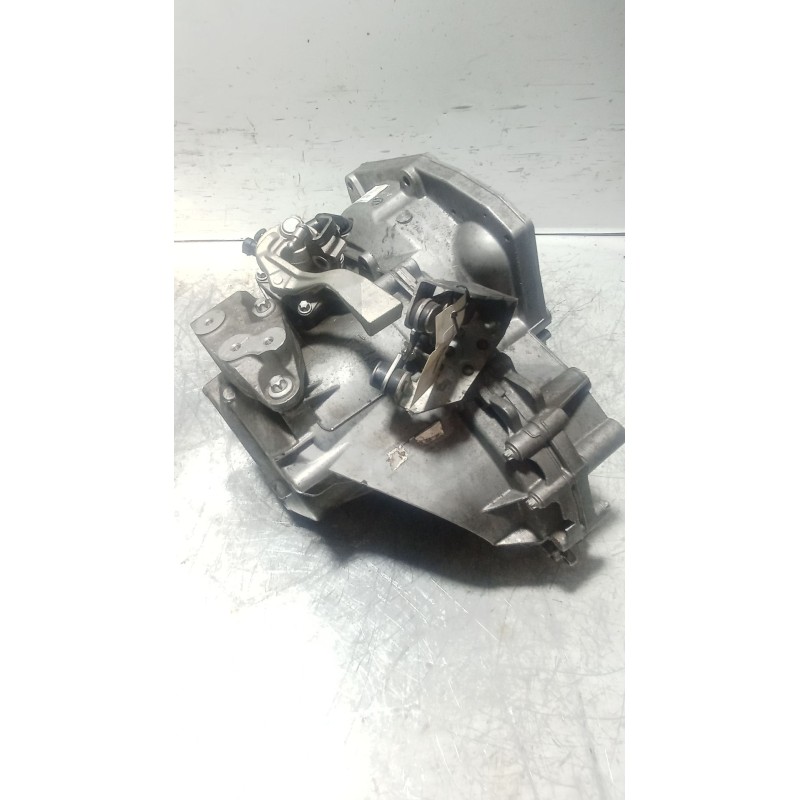 Recambio de caja cambios para opel vectra c berlina 1.9 16v cdti cat (z 19 dth / lrd) referencia OEM IAM F40 R05043875F1 
