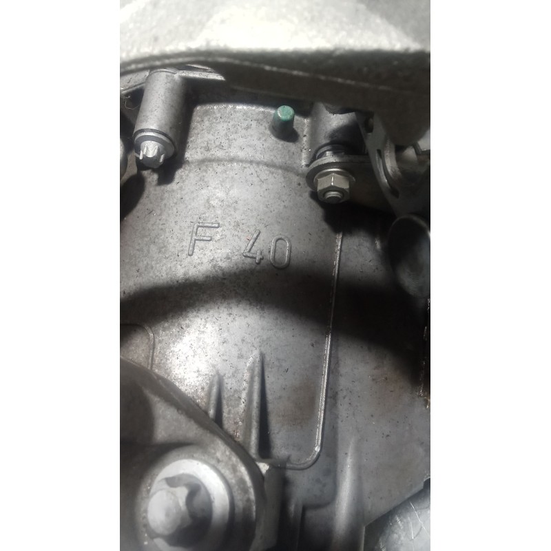 Recambio de caja cambios para opel vectra c berlina 1.9 16v cdti cat (z 19 dth / lrd) referencia OEM IAM F40 R05043875F1 