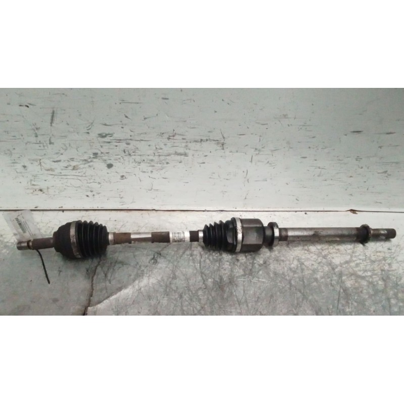 Recambio de transmision delantera derecha para renault clio iii confort dynamique referencia OEM IAM 8200499586  