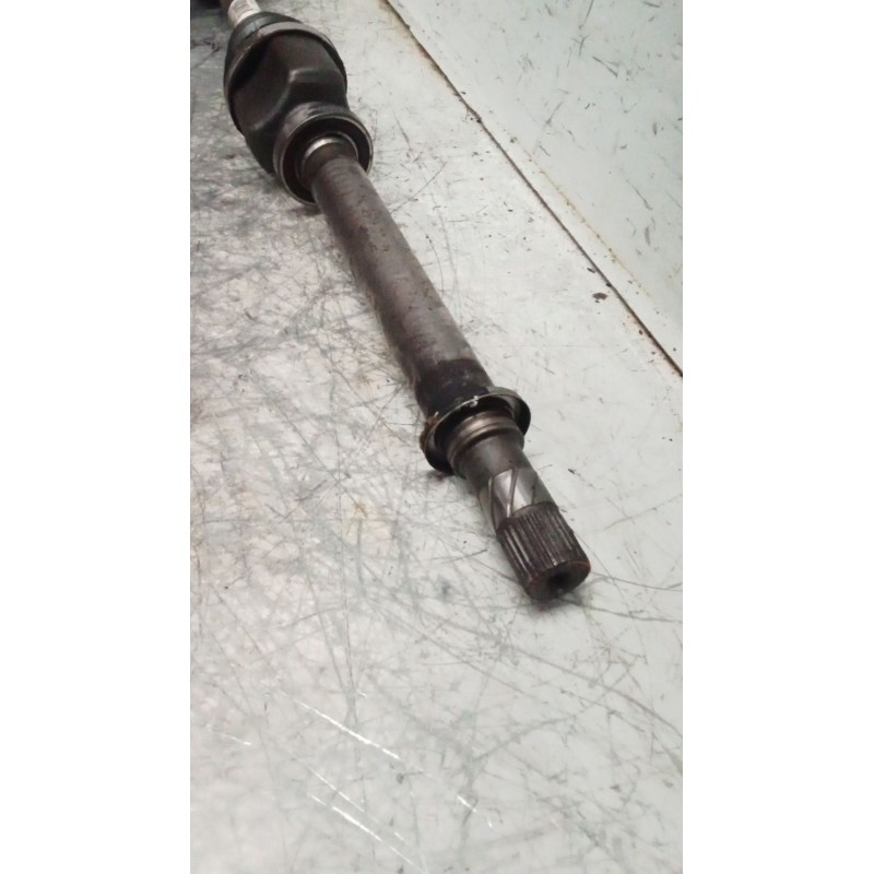 Recambio de transmision delantera derecha para renault clio iii confort dynamique referencia OEM IAM 8200499586  