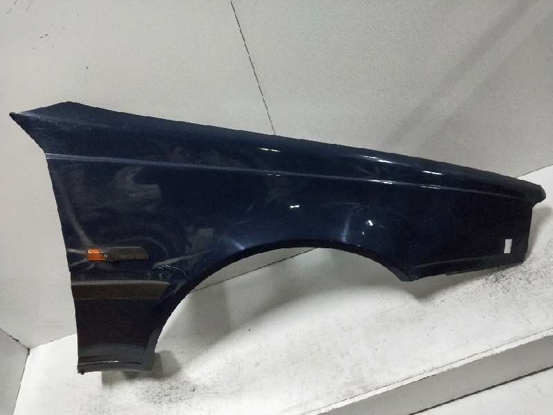 Recambio de aleta delantera derecha para volvo serie 460 1.9 turbodiesel referencia OEM IAM   