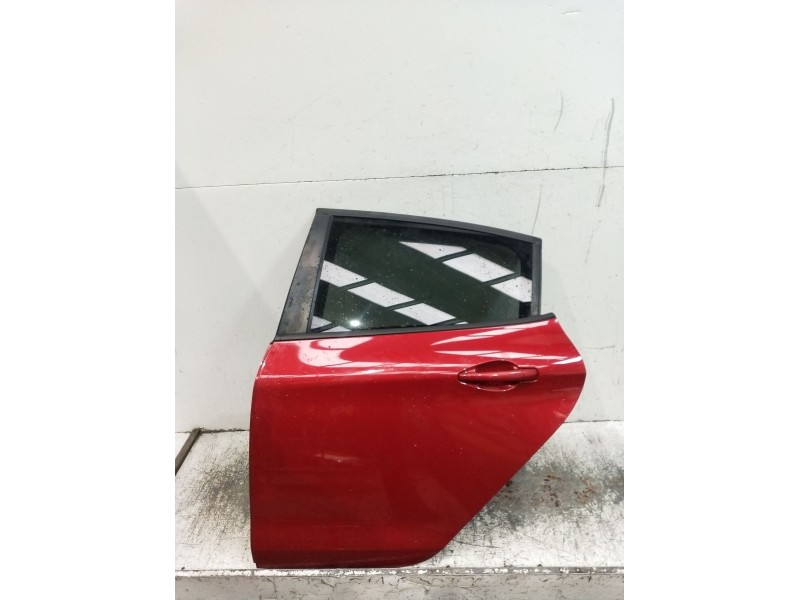 Recambio de puerta trasera izquierda para peugeot 208 active referencia OEM IAM  5P 