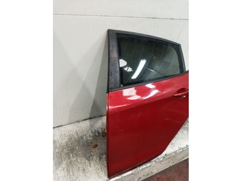 Recambio de puerta trasera izquierda para peugeot 208 active referencia OEM IAM  5P 