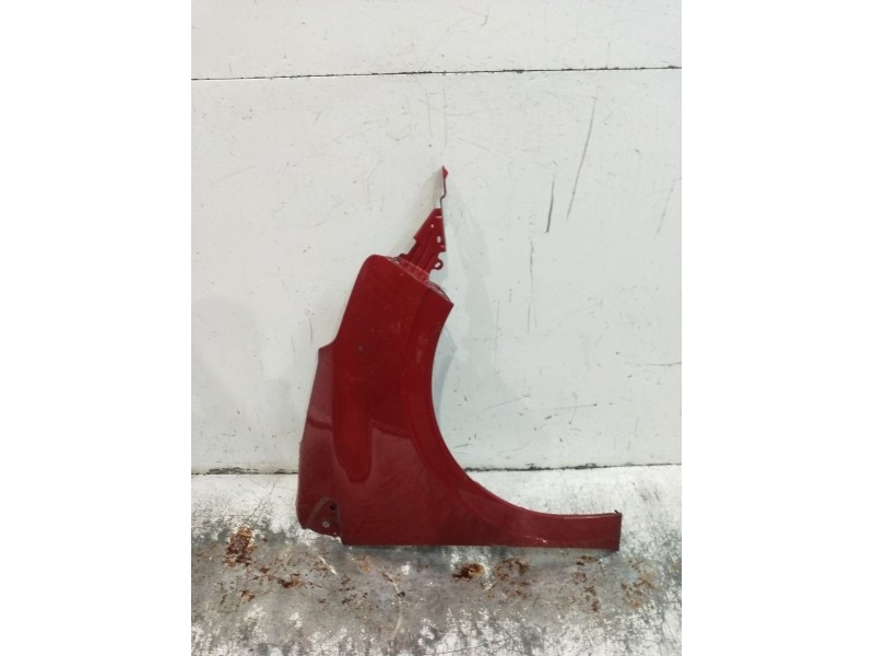 Recambio de aleta delantera derecha para peugeot 208 active referencia OEM IAM   