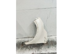 Recambio de aleta delantera izquierda para renault captur dynamique referencia OEM IAM   