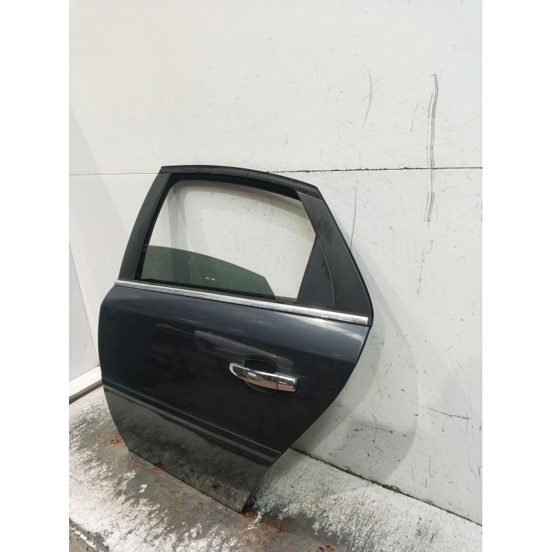 Recambio de puerta trasera izquierda para opel vectra c berlina 3.0 v6 cdti cat (z 30 dt / ldh) referencia OEM IAM  5P 