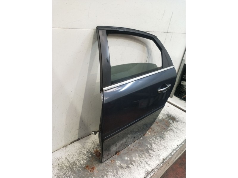 Recambio de puerta trasera izquierda para opel vectra c berlina 3.0 v6 cdti cat (z 30 dt / ldh) referencia OEM IAM  5P 