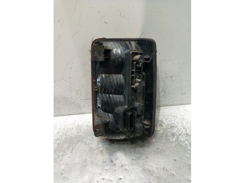 Recambio de piloto trasero izquierdo para volkswagen caddy iii furgoneta/monovolumen (2ka, 2kh, 2ca, 2ch) 2.0 sdi referencia OEM