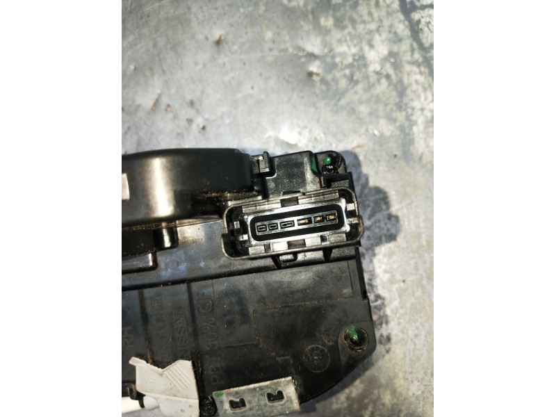 Recambio de motor cierre centralizado delantero derecho para nissan qashqai ii (j11, j11_) 1.2 dig-t referencia OEM IAM  5P 