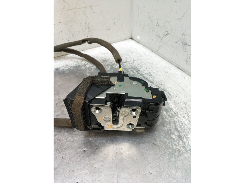 Recambio de motor cierre centralizado delantero izquierdo para nissan qashqai ii (j11, j11_) 1.2 dig-t referencia OEM IAM  5P 