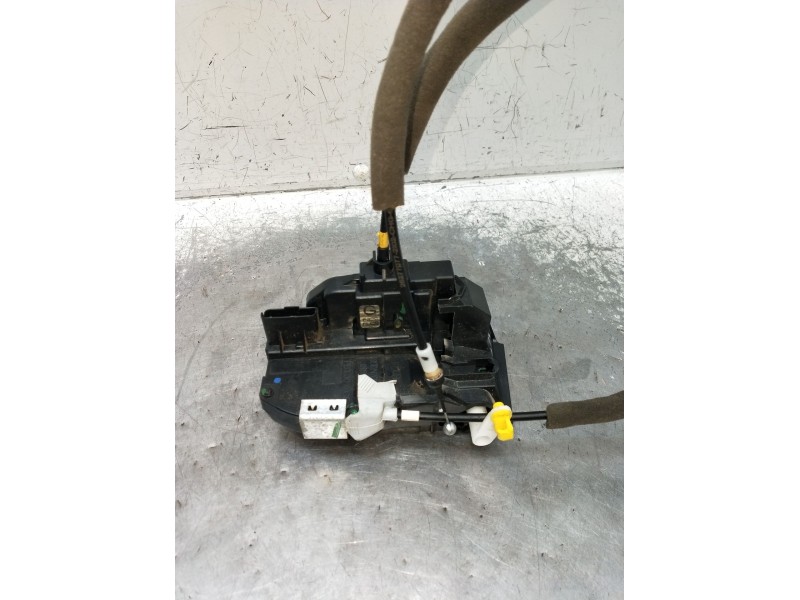 Recambio de motor cierre centralizado delantero izquierdo para nissan qashqai ii (j11, j11_) 1.2 dig-t referencia OEM IAM  5P 