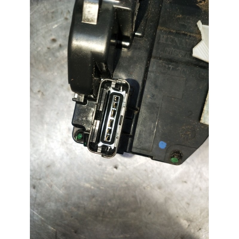 Recambio de motor cierre centralizado delantero izquierdo para nissan qashqai ii (j11, j11_) 1.2 dig-t referencia OEM IAM  5P 