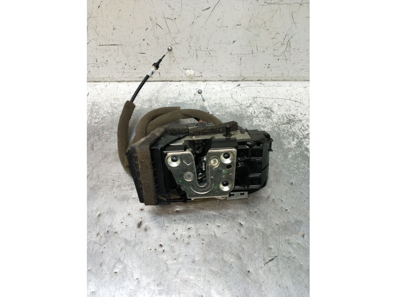 Recambio de motor cierre centralizado trasero izquierdo para nissan qashqai ii (j11, j11_) 1.2 dig-t referencia OEM IAM  5P 