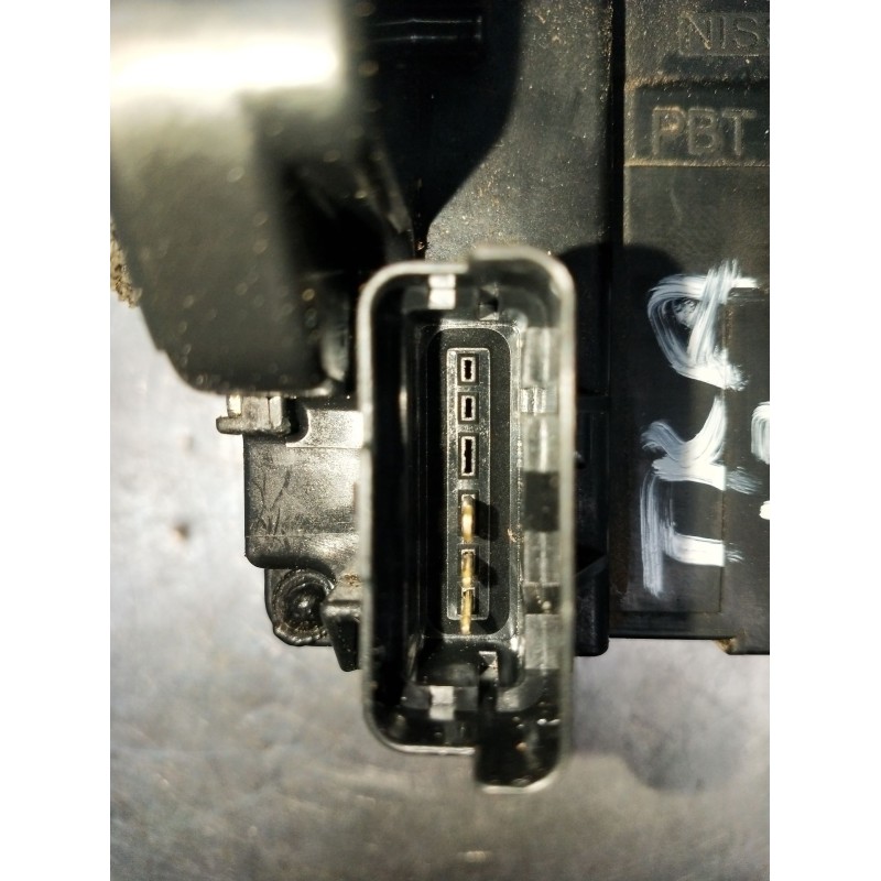 Recambio de motor cierre centralizado trasero izquierdo para nissan qashqai ii (j11, j11_) 1.2 dig-t referencia OEM IAM  5P 