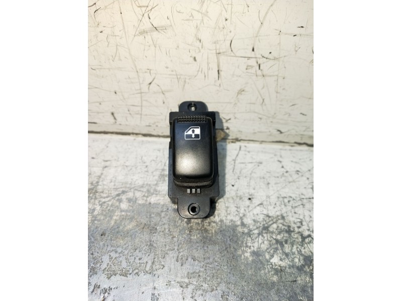 Recambio de mando elevalunas delantero derecho para kia picanto 1.1 ex referencia OEM IAM FRTRH1WGR 5P 