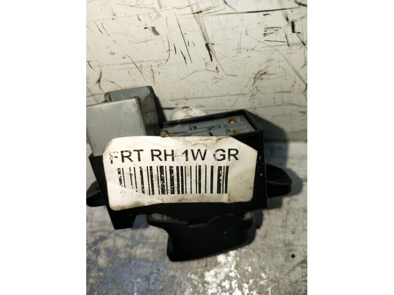 Recambio de mando elevalunas delantero derecho para kia picanto 1.1 ex referencia OEM IAM FRTRH1WGR 5P 