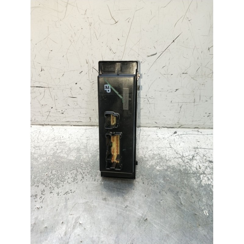 Recambio de mando elevalunas delantero izquierdo para nissan qashqai ii (j11, j11_) 1.2 dig-t referencia OEM IAM  5P 