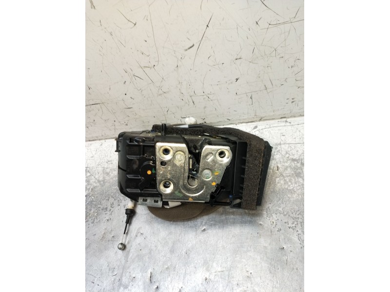 Recambio de motor cierre centralizado trasero derecho para nissan qashqai ii (j11, j11_) 1.2 dig-t referencia OEM IAM  5P 