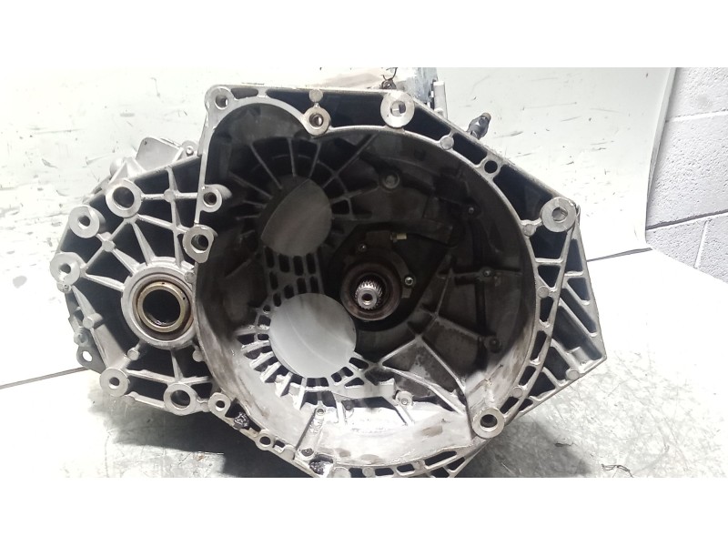 Recambio de caja cambios para opel insignia berlina cosmo referencia OEM IAM 55561696  