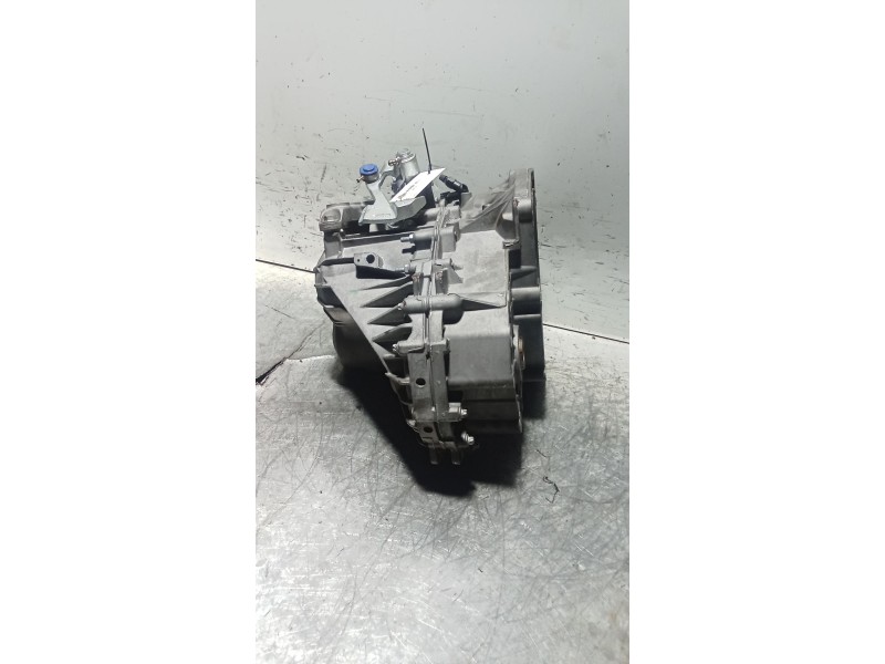 Recambio de caja cambios para opel insignia berlina cosmo referencia OEM IAM 55561696  