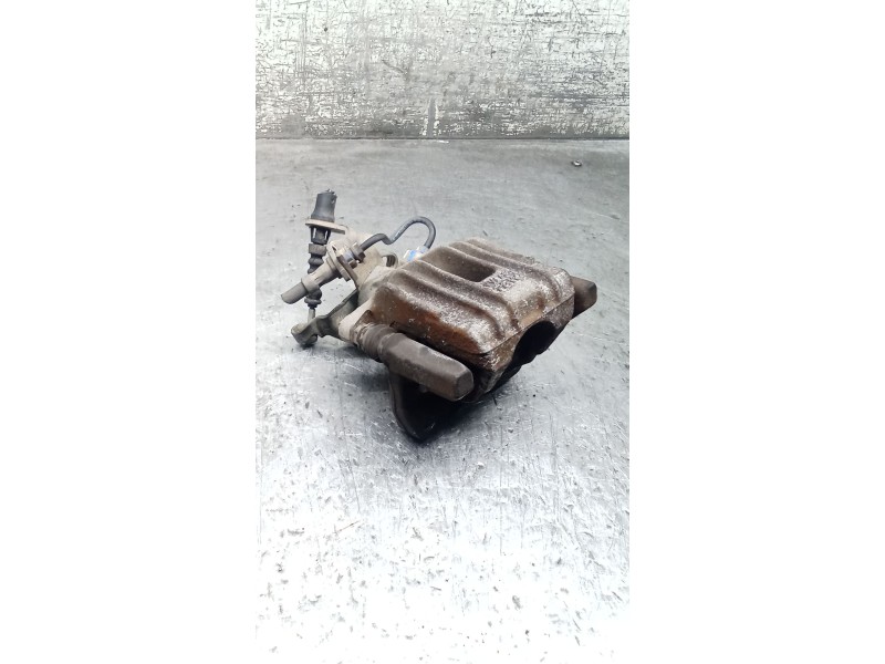 Recambio de pinza freno trasera derecha para volkswagen golf v (1k1) 1.9 tdi referencia OEM IAM   