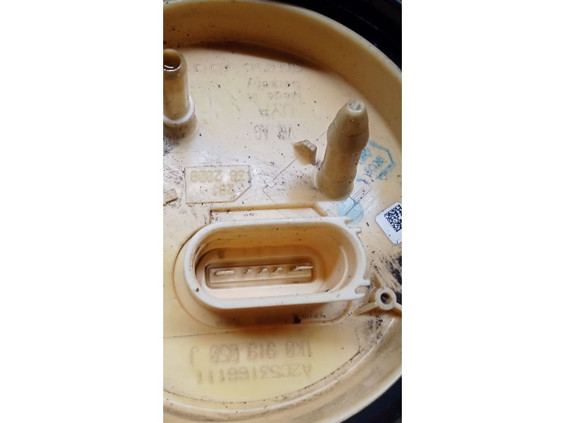 Recambio de bomba combustible para volkswagen golf v (1k1) 1.9 tdi referencia OEM IAM 1K0919050J A2C53166111 