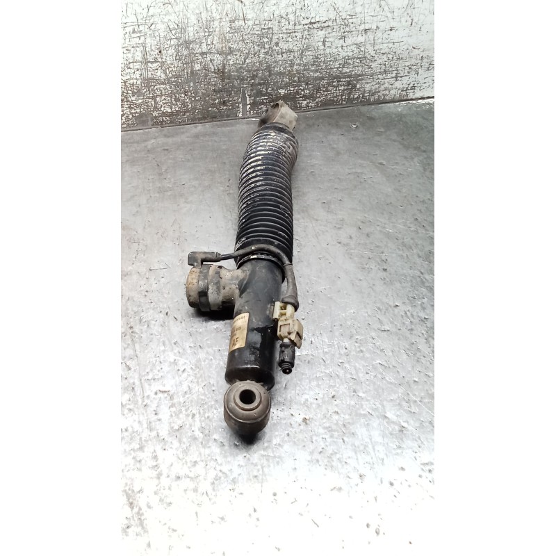 Recambio de amortiguador trasero izquierdo para opel vectra c berlina 3.0 v6 cdti cat (z 30 dt / ldh) referencia OEM IAM 1321461