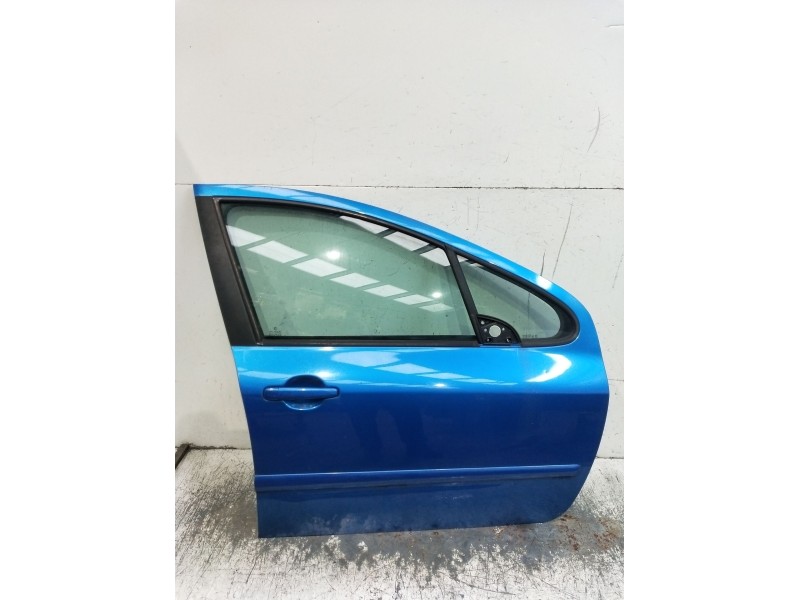 Recambio de puerta delantera derecha para peugeot 307 berlina (s2) xr referencia OEM IAM  5P 