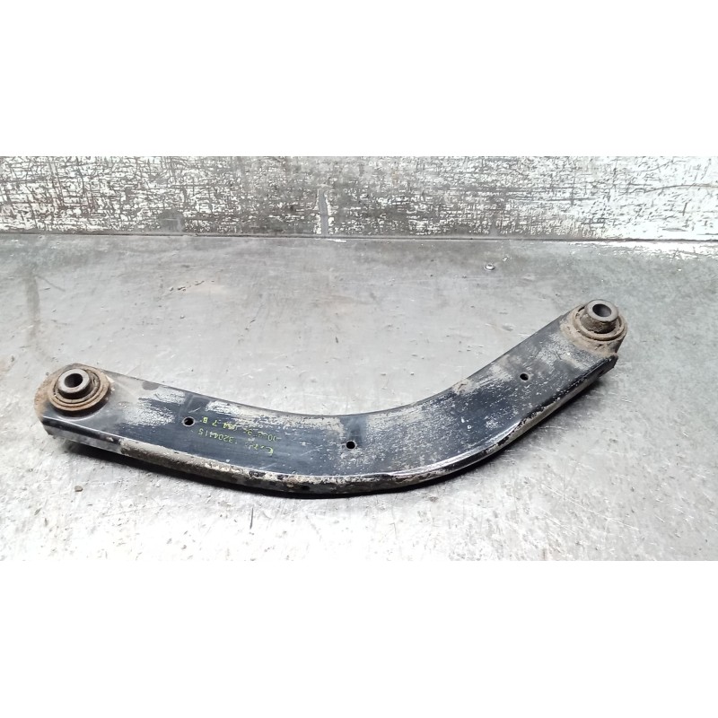 Recambio de brazo suspension superior trasero izquierdo para opel vectra c berlina 3.0 v6 cdti cat (z 30 dt / ldh) referencia OE