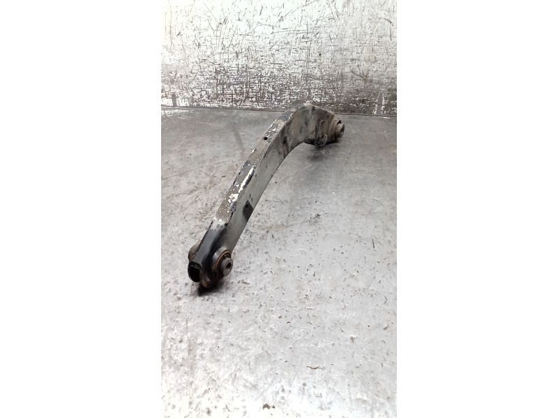 Recambio de brazo suspension superior trasero derecho para opel vectra c berlina 3.0 v6 cdti cat (z 30 dt / ldh) referencia OEM 