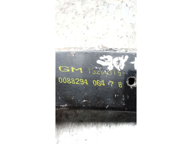 Recambio de brazo suspension superior trasero derecho para opel vectra c berlina 3.0 v6 cdti cat (z 30 dt / ldh) referencia OEM 