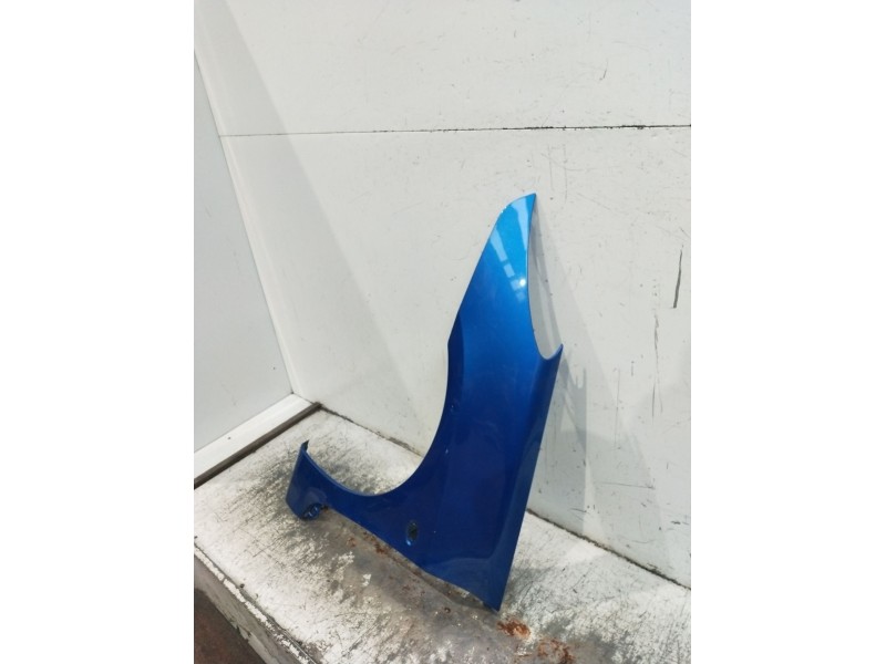 Recambio de aleta delantera izquierda para peugeot 307 berlina (s2) xr referencia OEM IAM   