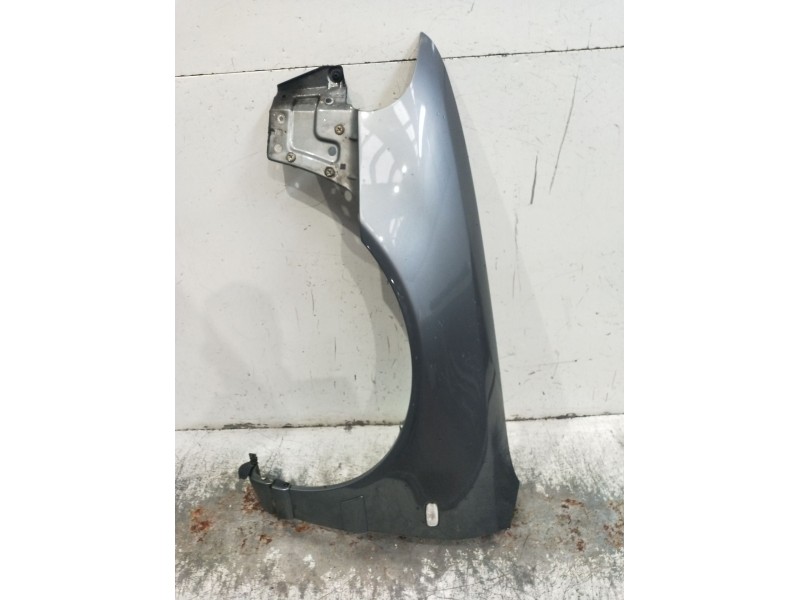 Recambio de aleta delantera izquierda para audi a4 b5 avant (8d5) s4 quattro referencia OEM IAM   