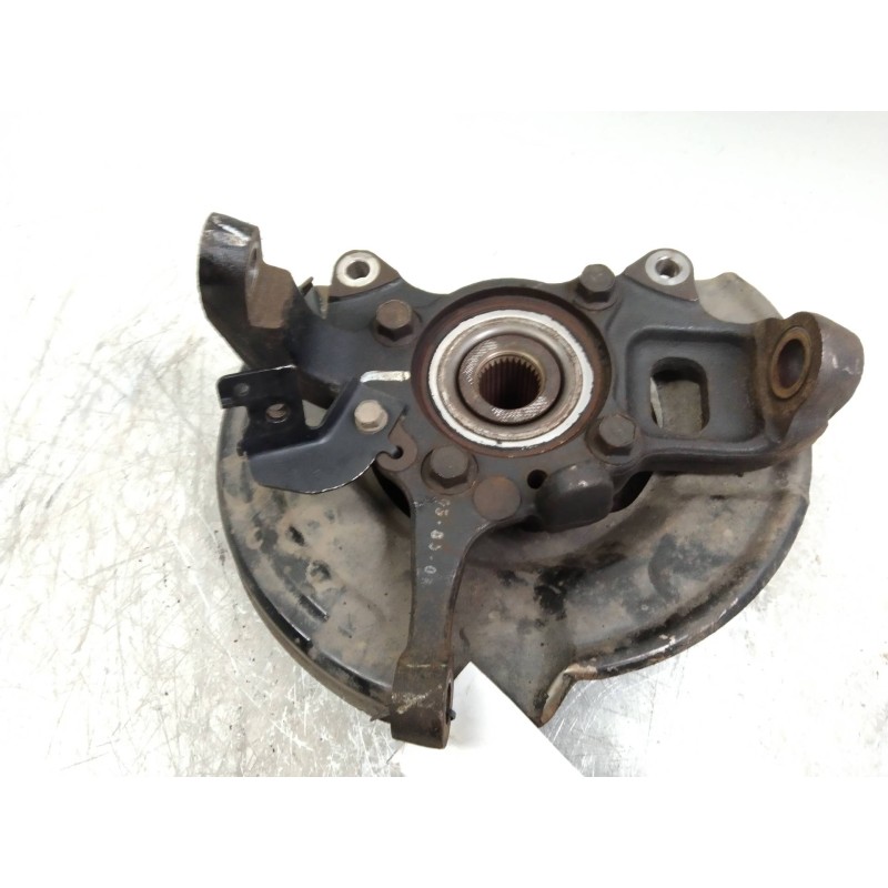 Recambio de mangueta delantera derecha para mitsubishi l 200 (ka0/kb0) 2.5 di-d cat referencia OEM IAM   