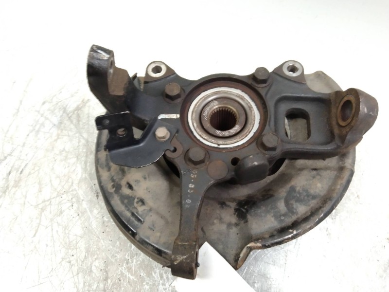 Recambio de mangueta delantera derecha para mitsubishi l 200 (ka0/kb0) 2.5 di-d cat referencia OEM IAM   