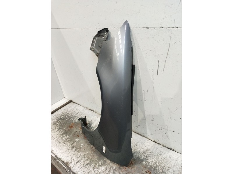 Recambio de aleta delantera izquierda para audi a4 b5 avant (8d5) s4 quattro referencia OEM IAM   