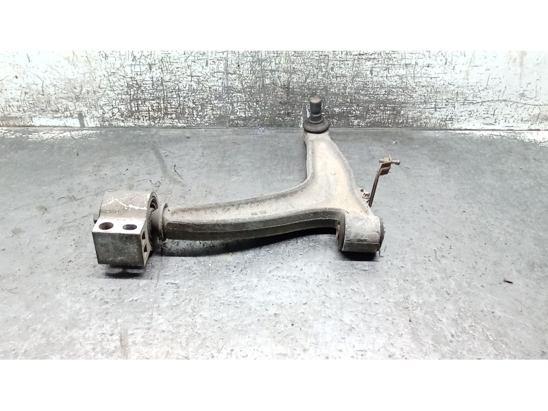 Recambio de brazo suspension inferior delantero izquierdo para opel vectra c berlina 3.0 v6 cdti cat (z 30 dt / ldh) referencia 