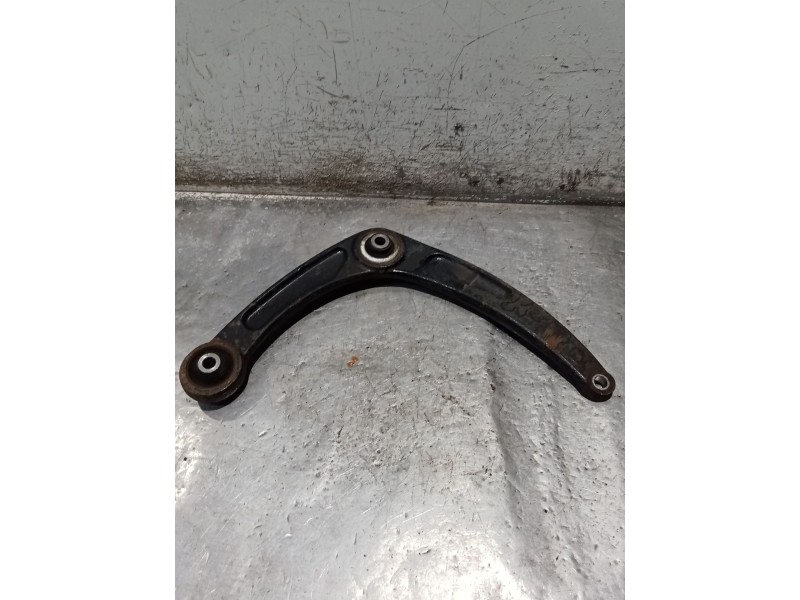 Recambio de brazo suspension inferior delantero izquierdo para peugeot 307 berlina (s2) xr referencia OEM IAM   