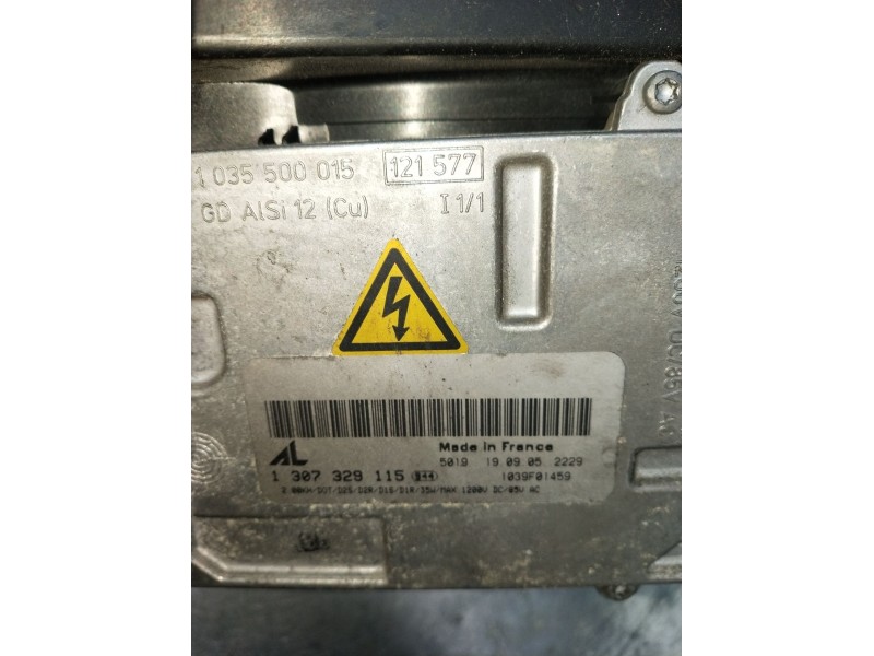 Recambio de faro derecho para audi a4 berlina (8e) 2.0 tdi 16v (103kw) referencia OEM IAM 1307329115 XENON 