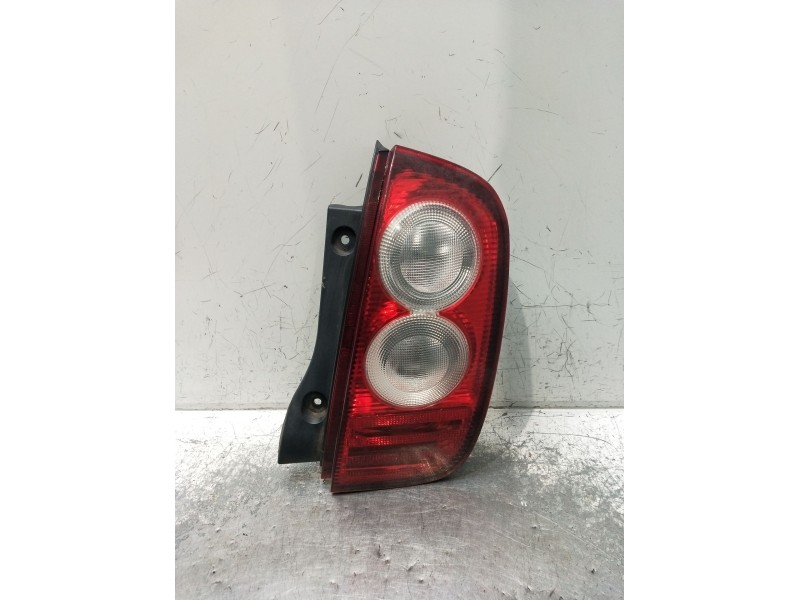 Recambio de piloto trasero derecho para nissan micra (k12e) plus (d) referencia OEM IAM   