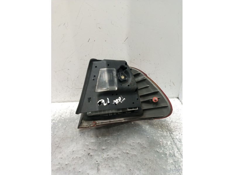 Recambio de piloto trasero izquierdo para bmw 3 (e46) 330 xd referencia OEM IAM   