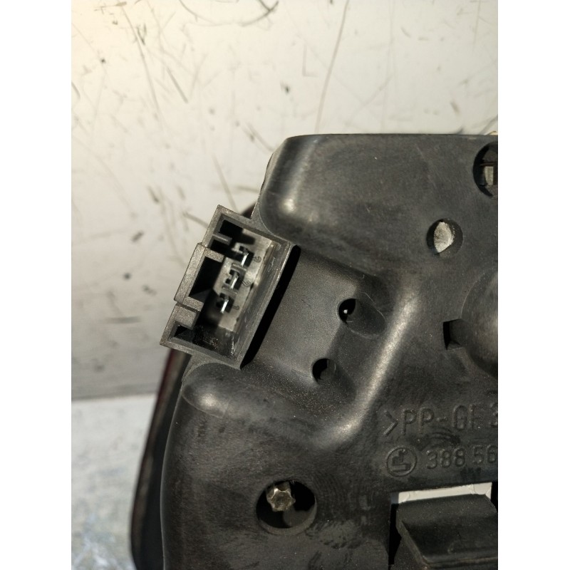 Recambio de piloto trasero izquierdo interior para bmw 3 (e46) 330 xd referencia OEM IAM 6907937  