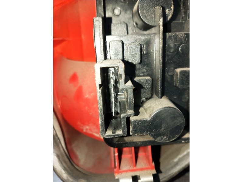 Recambio de piloto trasero izquierdo para citroën xsara picasso referencia OEM IAM 9650005880  