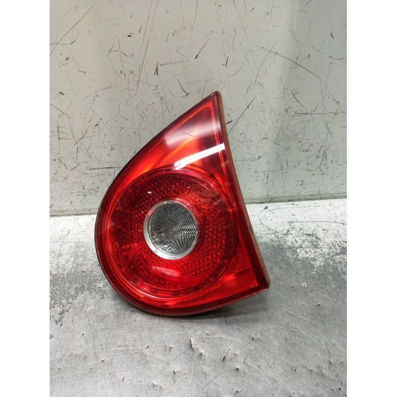 Recambio de piloto trasero derecho interior para volkswagen golf v (1k1) 1.9 tdi referencia OEM IAM 1K6945094G  89031778