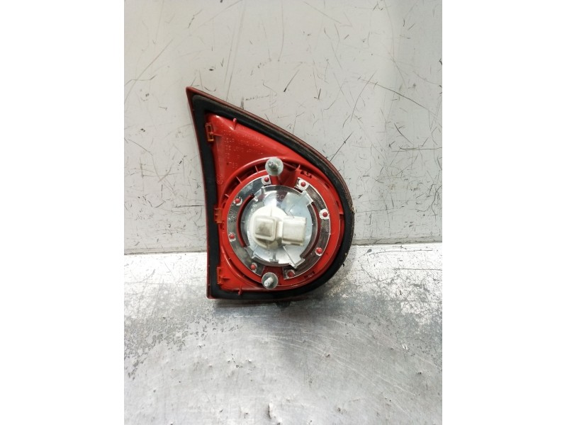 Recambio de piloto trasero derecho interior para volkswagen golf v (1k1) 1.9 tdi referencia OEM IAM 1K6945094G  89031778