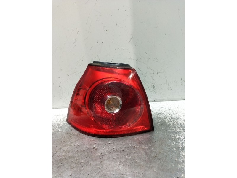 Recambio de piloto trasero izquierdo para volkswagen golf v (1k1) 1.9 tdi referencia OEM IAM 1K6945095AC  89031704